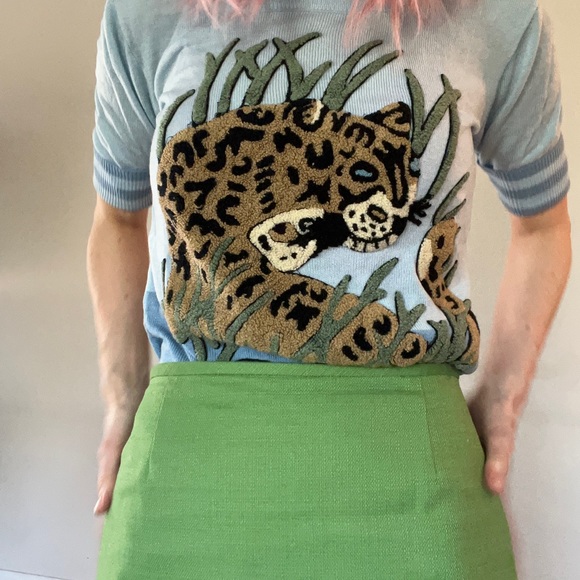 Unique, vintage leopard sweater top with striped sleeve tips! - Picture 2 of 5
